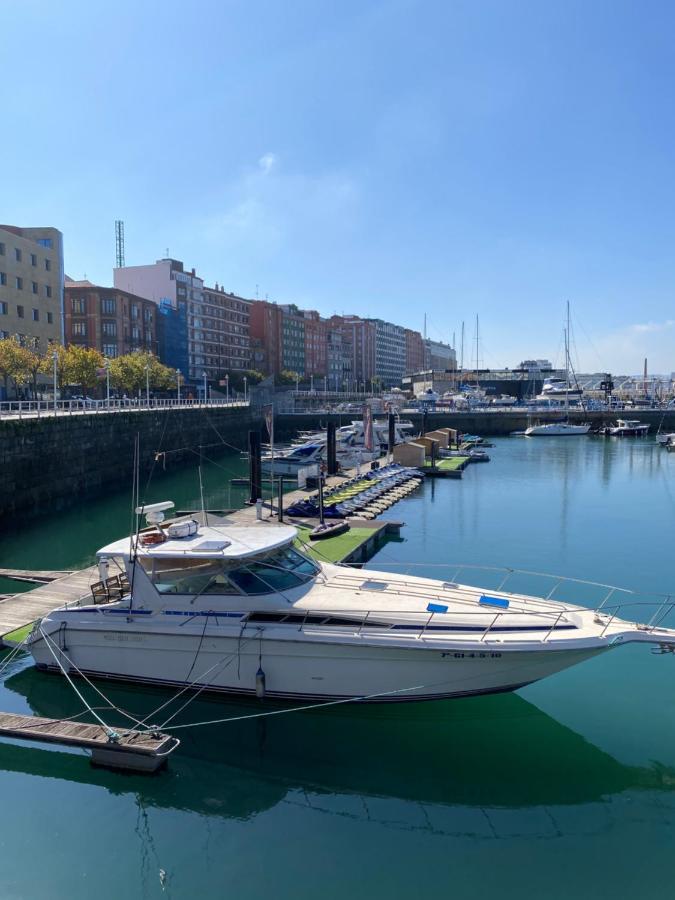 Yate En Gijon , Experiencia Unica B Hotel Exterior photo